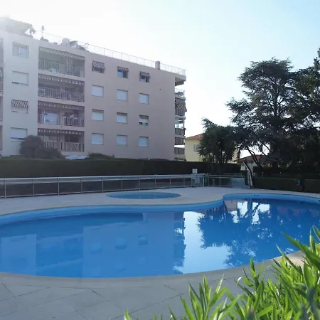 Apartment Le Phenicia By Interhome